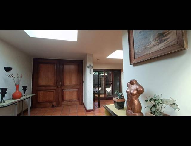 3 BEDROOM HOUSE FOR SALE IN SINOVILLE